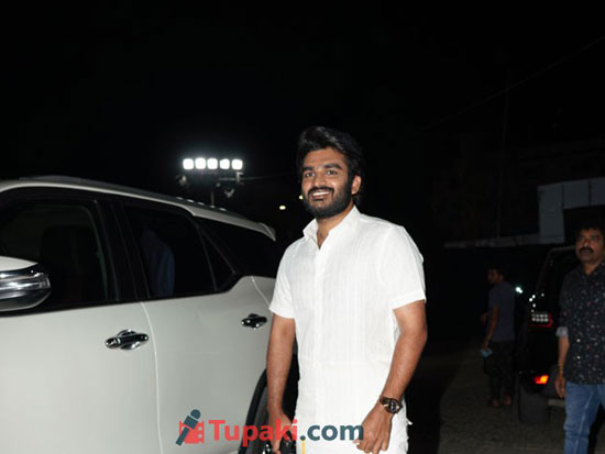 Kiran abbavaram At VBVK Pre Release